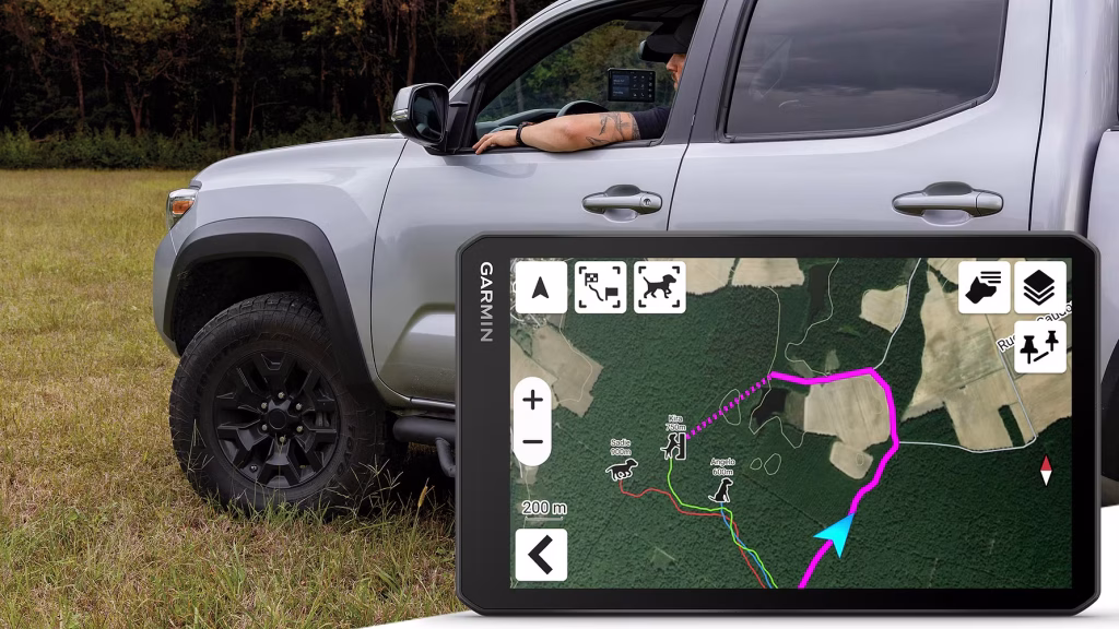 Garmin esittelee DriveTrack 72 -GPS-autonavigaattorin koirien seurantaa ja tie- ja maastonavigointia varten