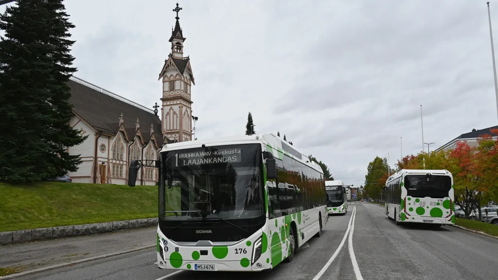 Savonlinja uudisti Kajaanin keskustan joukkoliikenteen kulkemaan biokaasulla